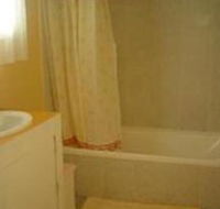 Coras Gypsum Cottage - New Castle Holiday