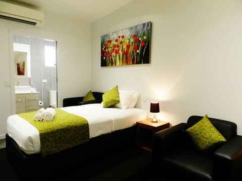 Copper City Motel - New Castle Holiday 4