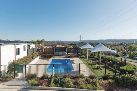 Crestview Tourist Park - New Castle Holiday 2