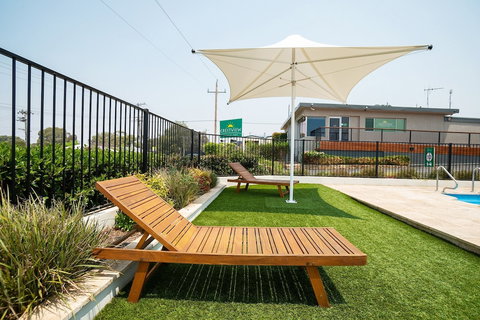 Crestview Tourist Park - New Castle Holiday 4