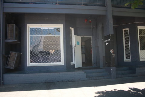 The Hive Hostel - New Castle Holiday 0