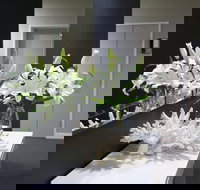 Springfield Lakes Boutique Hotel - New Castle Holiday