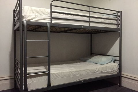 Hay Street Travellers Inn Hostel - New Castle Holiday 6