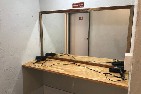 Hay Street Travellers Inn Hostel - New Castle Holiday 4