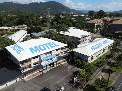 Cairns Reef Apartments & Motel - New Castle Holiday 1