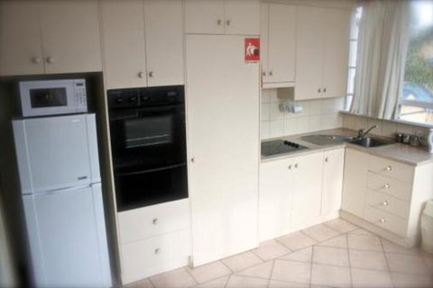 Glenelg Beach Hostel - New Castle Holiday 2