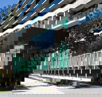 Avenue Hotel Canberra - New Castle Holiday