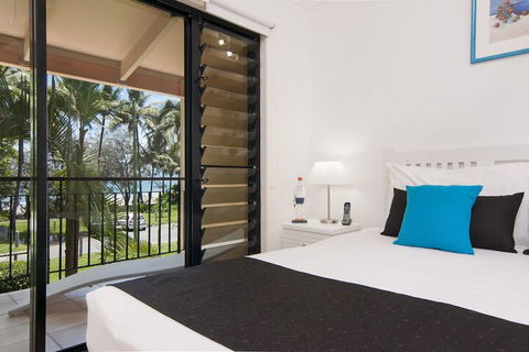 By The Sea Port Douglas - New Castle Holiday 2