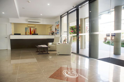 Gladstone Central Plaza - New Castle Holiday 6