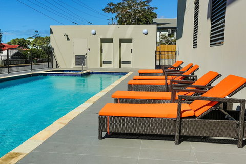 Gladstone Central Plaza - New Castle Holiday 3