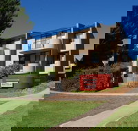 Manuka Park Apartments - New Castle Holiday