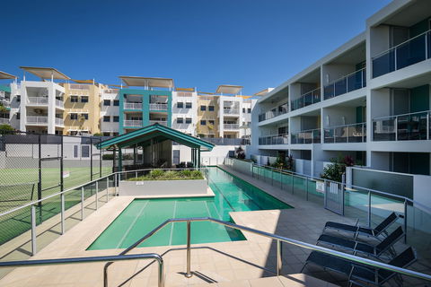 Coolum Seaside - New Castle Holiday 6