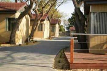 Kickback Cottages - New Castle Holiday 1