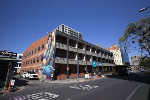 Adelaide Central YHA - Hostel - New Castle Holiday 0