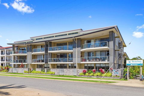 Beaches On Lammermoor Apartments - New Castle Holiday 1