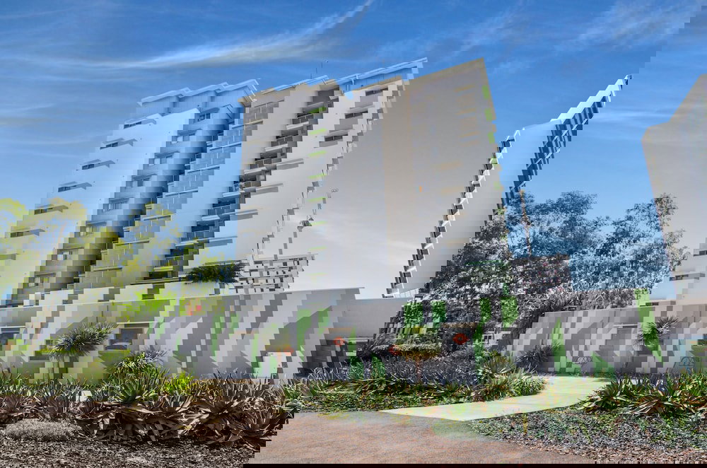 Rowes Bay QLD New Castle Holiday