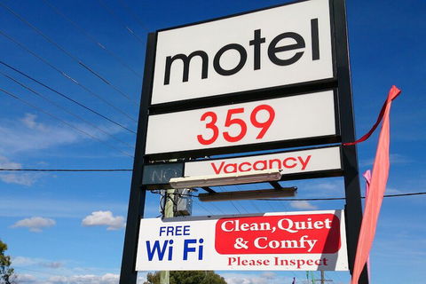 Motel 359 - New Castle Holiday 2