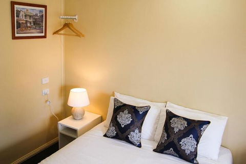 Motel 359 - New Castle Holiday 7
