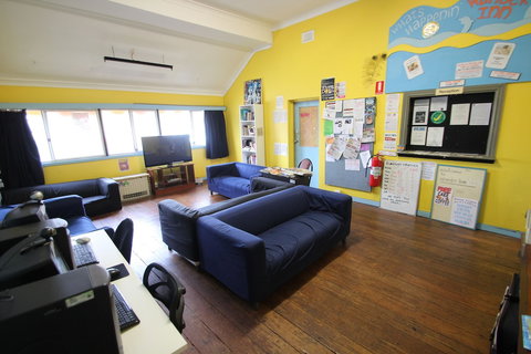 Wander Inn â€“ Bunbury Backpackers - New Castle Holiday 4