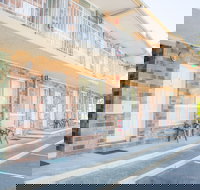 Gosford Palms Motor Inn - New Castle Holiday