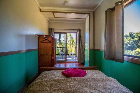 Jackaroo Treehouse Mission Beach - New Castle Holiday 6