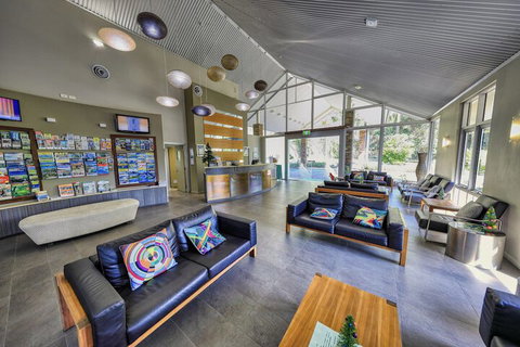 Paradise Palms - New Castle Holiday 7