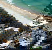 Pacific Regis Apartments - New Castle Holiday