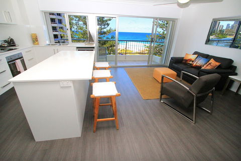 Narrowneck Court - New Castle Holiday 6