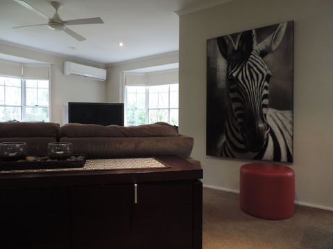 Westwood Lodge Apartments - New Castle Holiday 3