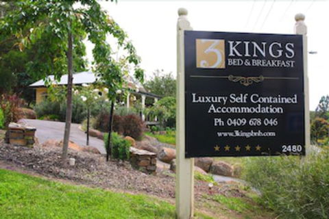 3 Kings Bed And Breakfast - New Castle Holiday 2