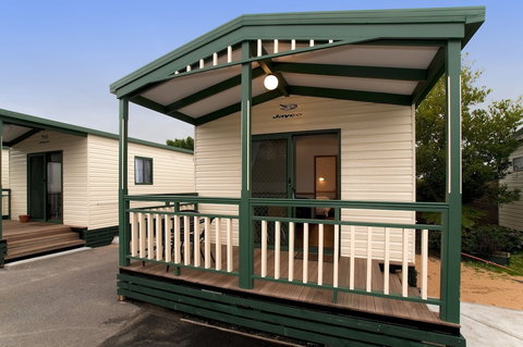 Warrnambool Holiday Village - New Castle Holiday 3