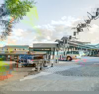 Arabella Motor Inn - New Castle Holiday