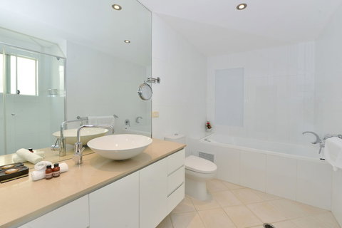 Bellevue At Trinity Beach - New Castle Holiday 5