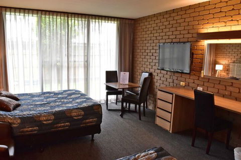 Strzelecki Motor Lodge - New Castle Holiday 5