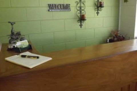 Sunbird Motel - New Castle Holiday 5