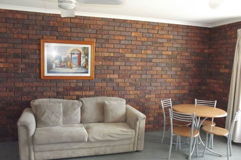 Bridge Street Motor Inn - New Castle Holiday 6
