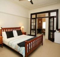 The Bank Guesthouse - New Castle Holiday