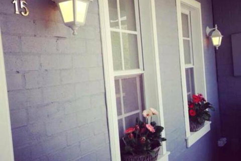 4 Ensuite Chelsea Villa CBD Airport - New Castle Holiday 3