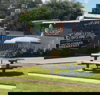 Sun Centre Motel - New Castle Holiday