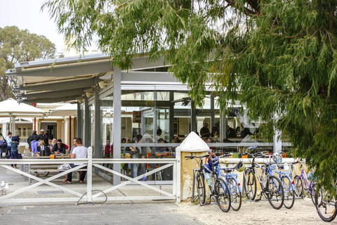 Hotel Rottnest - New Castle Holiday 4