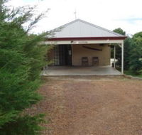 Gumtrees Cottage - New Castle Holiday