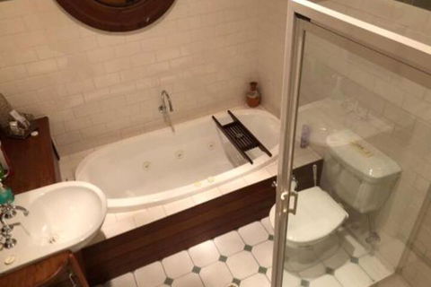 Lorelei Bed & Breakfast - New Castle Holiday 5