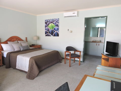 Melaleuca Motel - New Castle Holiday 5