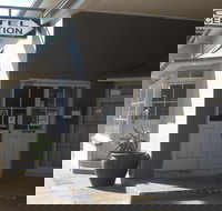 Coachman Hotel Motel - New Castle Holiday