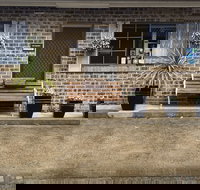 Marriott Park Motel - New Castle Holiday