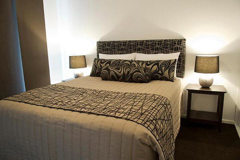 Narooma Waters Retreat - New Castle Holiday 6