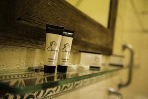 The Middle Pub - New Castle Holiday 5