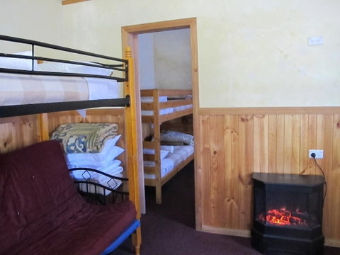 Cedar Lodge Cabins - New Castle Holiday 6