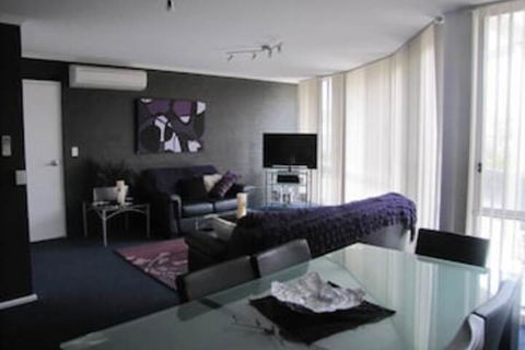 Apollo Apartments - New Castle Holiday 6