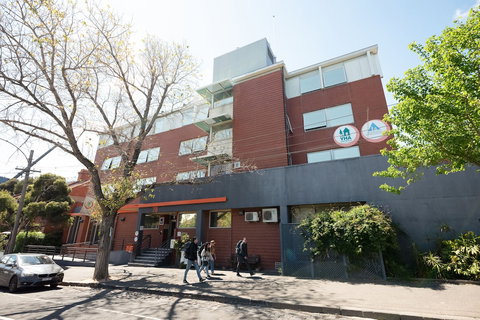 Melbourne Metro YHA - Hostel - New Castle Holiday 0
